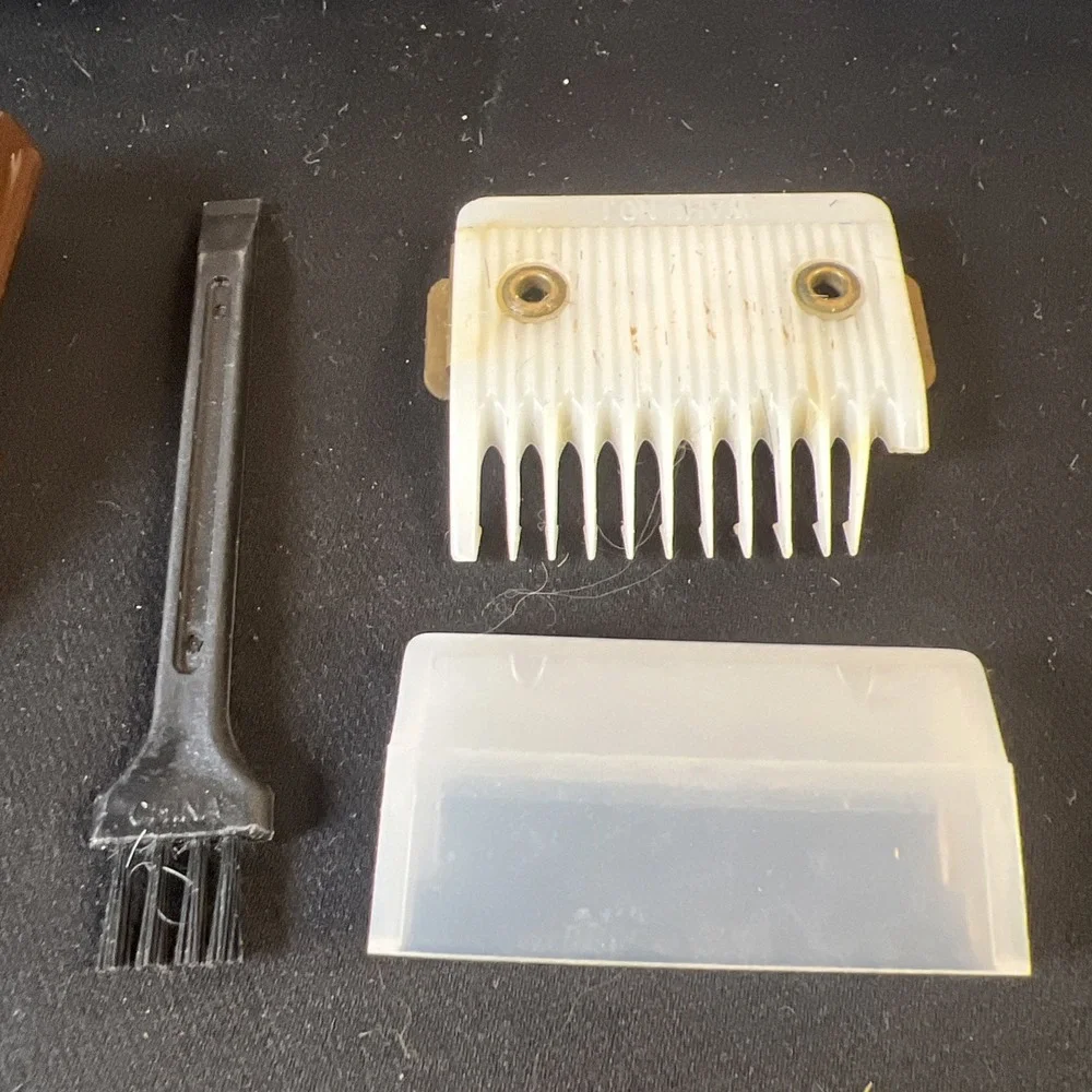 Vintage Pace De Luxe Home Barber Kit Clippers No. 126 By Wahl & Accessories
